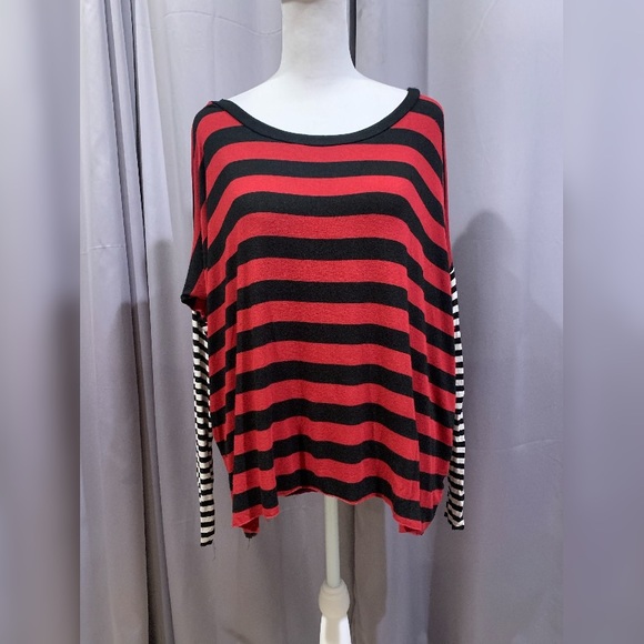 Striped Stretch Top - Picture 1 of 3